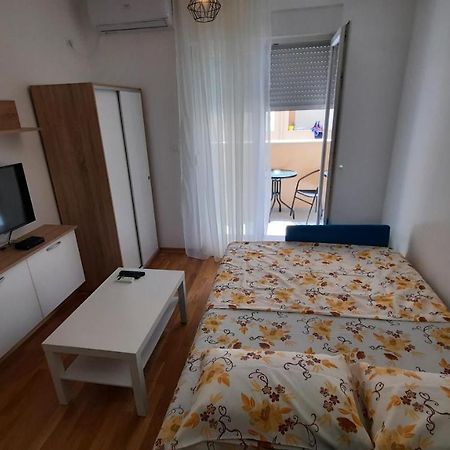דירות פודגוריצה Apartman Seka מראה חיצוני תמונה